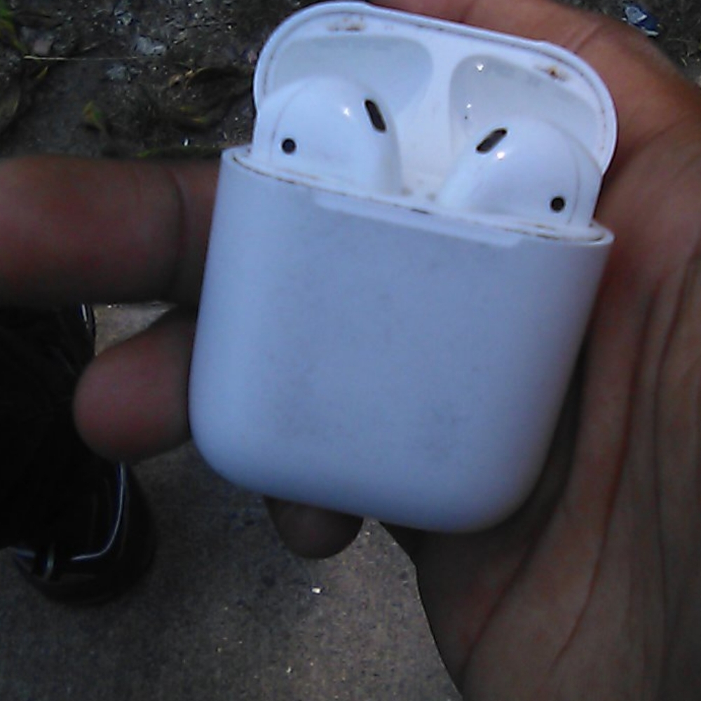 Airpods